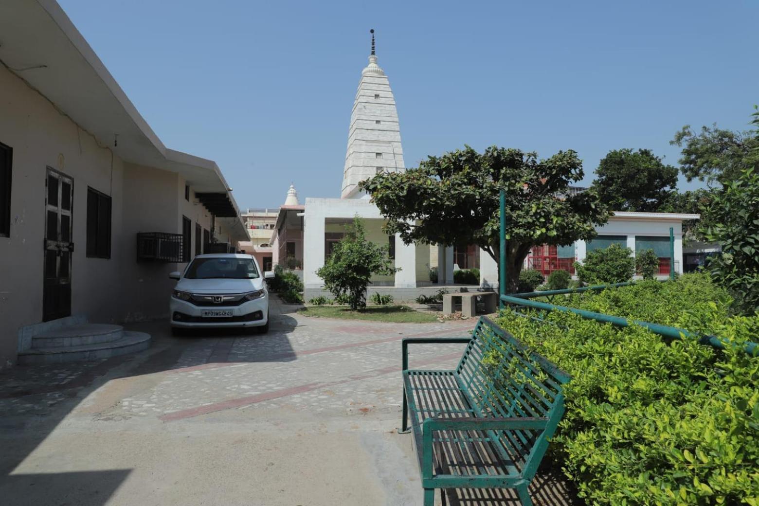 Radha Madhav Ashram Vrindāvan Esterno foto